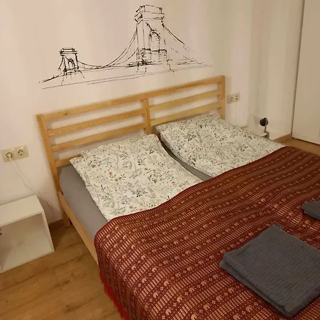Buda Sziveben Lägenhet *