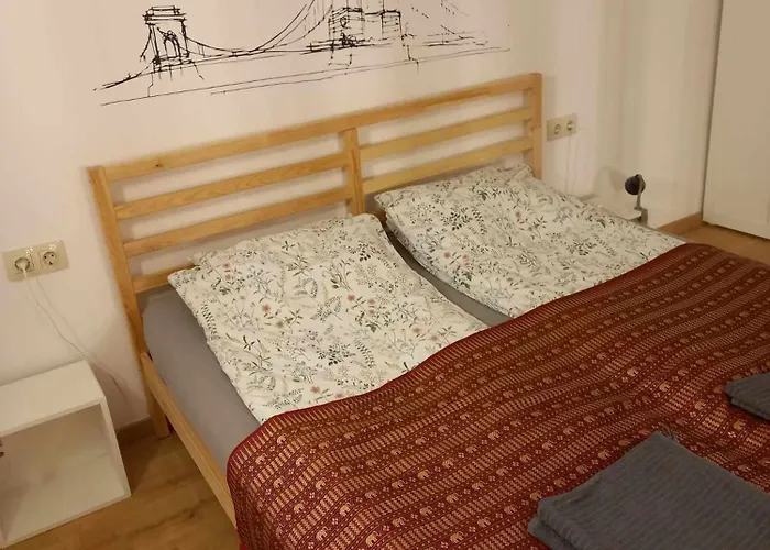 Buda Sziveben 아파트 *
